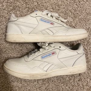 Reebok classic. Womens size 8. Off white
